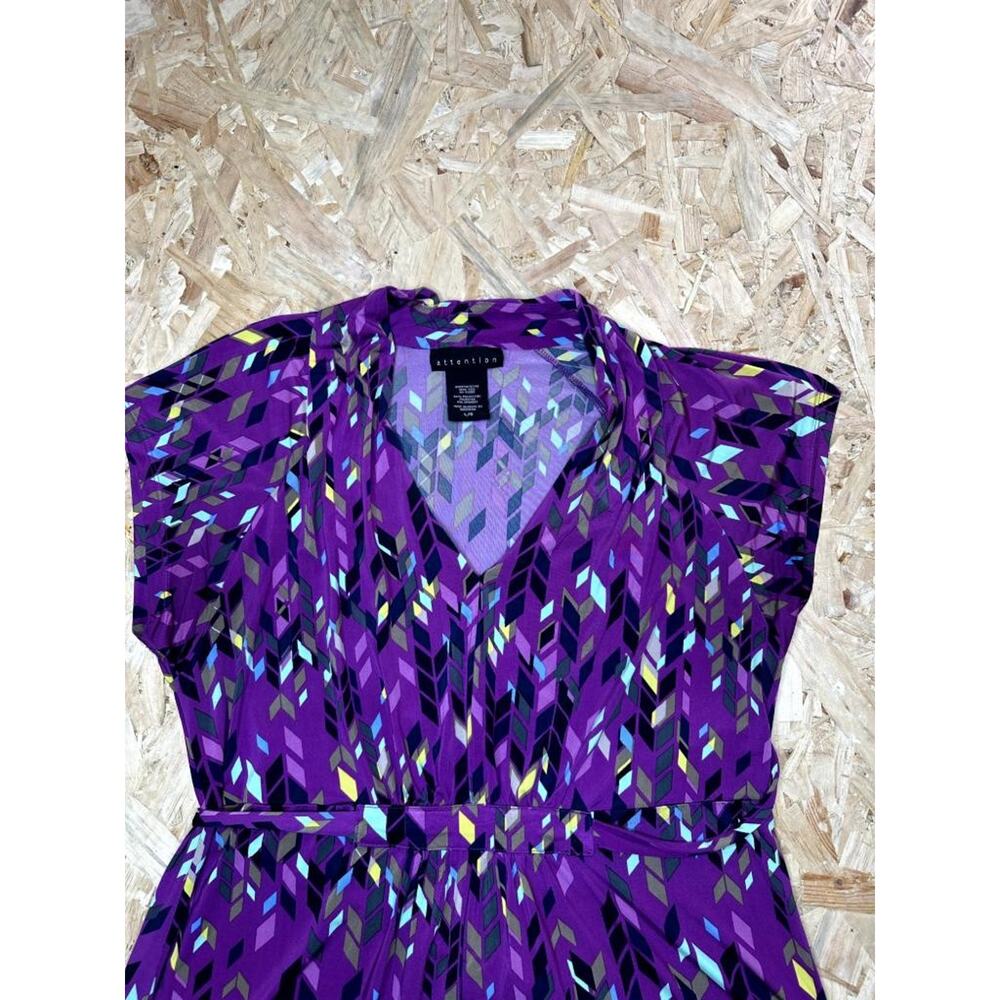 Attention Womens Purple Geometric Blouse Size Large Cap Sleeve V-Neck Belted Top - Picture 6 of 16